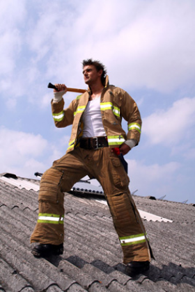 Stripper als Feuerwehrmann